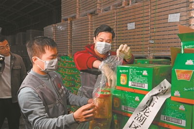 連夜執(zhí)法顯決心，廣州查封四家問題腌制菜廠